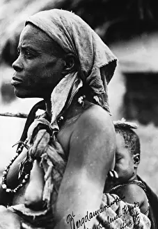 Damara: Damara woman with child