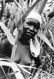 Fieldwork: Damara woman in the corn field