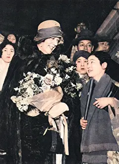 Rumford: Dame Clara Butt at Tokyo station