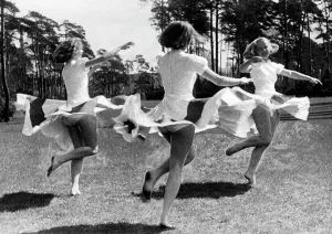 Reichssportfeld: Dance rehearsal of the BDM, Berlin 1941