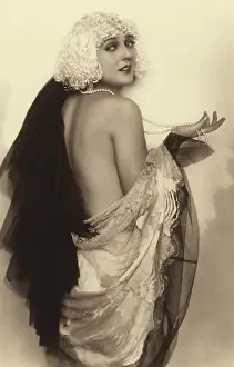 Kallmus: Dancer