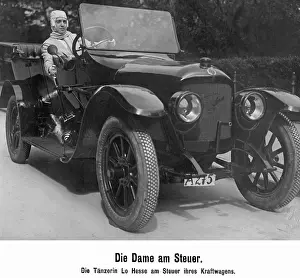 Motorcar: The dancer Lo Hesse drives her car, 1919