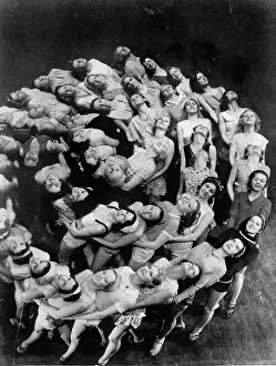 Rosebud: Dancers