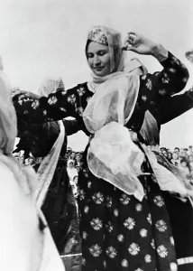 Turks: Dancing women in Crimea, 1943