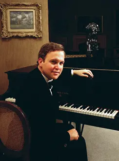 Daniel Adni - Concert Pianist