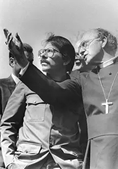 Junta: Daniel Ortega with Archbishop Robert Runcie