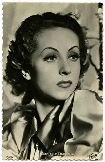 Danielle: Danielle Darrieux