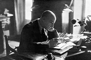Annunzio: D'ANNUNZIO IN HIS STUDY