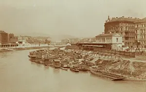 Stadtbahn: Danube channel in Vienna