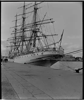 Gdynia: Dar Pomorza - sailing ship