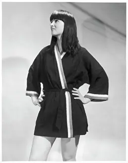 Towelling: DARK BEACH ROBE 1960S