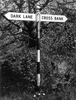 Signposts: DARK LANE SIGN