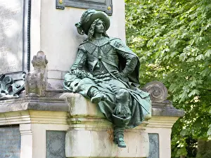 Dartagnan: D'Artagnan, Monument to Alexandre Dumas, Paris, France