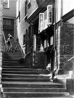 Steeply: DARTMOUTH STEPS