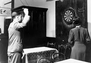Scorer: DARTS IN THE PUB/1930S