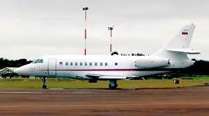 Slovenian: Dassault Falcon 2000EX L1-01