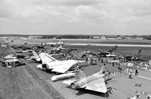 4000: Dassault Mirage 2000 04 & Dassault 4000 01
