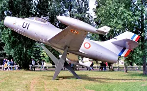 Symphorien: Dassault Ouragan 187 - UI