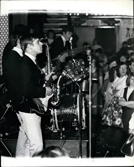 Noises: The Dave Clark Five, English pop group