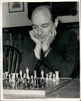 Bronstein: David Bronstein at International Chess Congress, Hastings