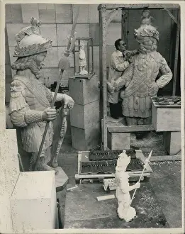 Welwyn: David Evans, sculptor, working on Gog sculpture