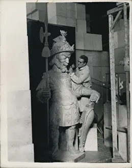 Welwyn: David Evans, sculptor, working on Magog sculpture