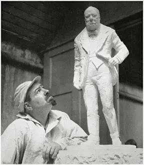 Sep25: David McFall with model of Churchill statue