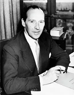 Harlech: David Ormsby-Gore, 5th Baron Harlech