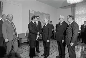 Shakes: David Steel visits USSR