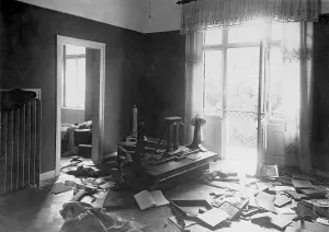 Demolish: On the day of the funeral of the murdered foreign