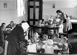 Deaconess: Deaconesses at work, 1935