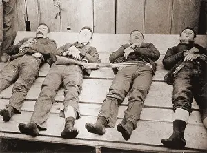 Daltons: Dead bodies of four members of the Dalton ?