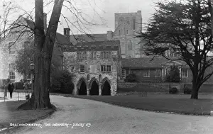 Lamppost: The Deanery, Winchester