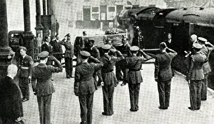 Saluting: Death of the Duke of Kent in air crash, WW2