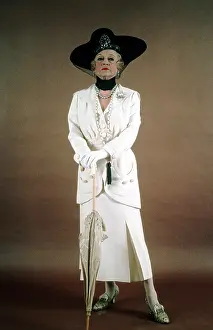 Interesting Clothing: Death On The Nile (1978)