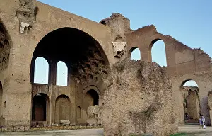 Maxentius: Deatil of an arcade and
