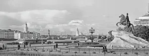 Decembrists: Decembrists Square in Leningrad, 1957