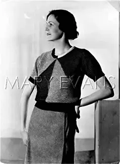 Pouched: DECO STYLE JUMPER 1934