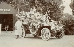 Pratts: Decorated car, Keeping's Garage, New Milton, Hampshire