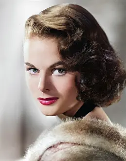 Hartford: Dee Hartford - woman - actress