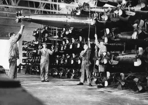 Warehouses: Defence industry in Great Britain, 1940