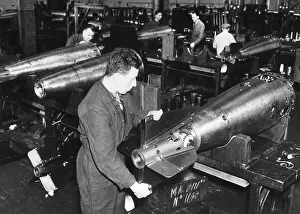 Torpedoes: Defense industry in Great Britain, 1940s