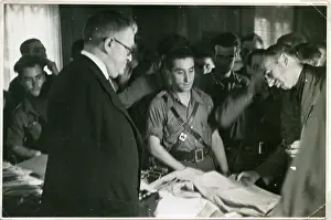 Vayo: Del Vayo receiving delegation from men at Ebro Front