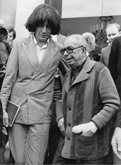 Sartre: A delegation of the Committee Un bateau