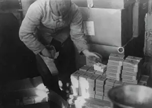 Packs: Delivery of cigarettes - Eastern Front, 1941