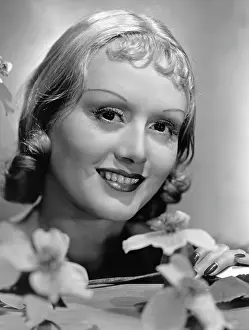 Styling: Della Lind, 1930s