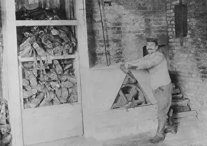 Cleanliness: Delousing facility - Eastern Front, 1916