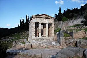 Temenos: Delphi, Greece
