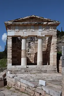Temenos: Delphi, Greece