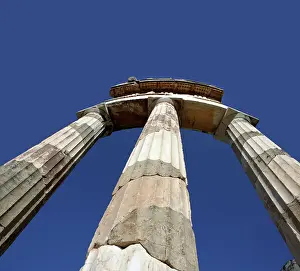 Tholos: Delphi, Greece